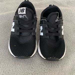 New Balance Sneakers boys